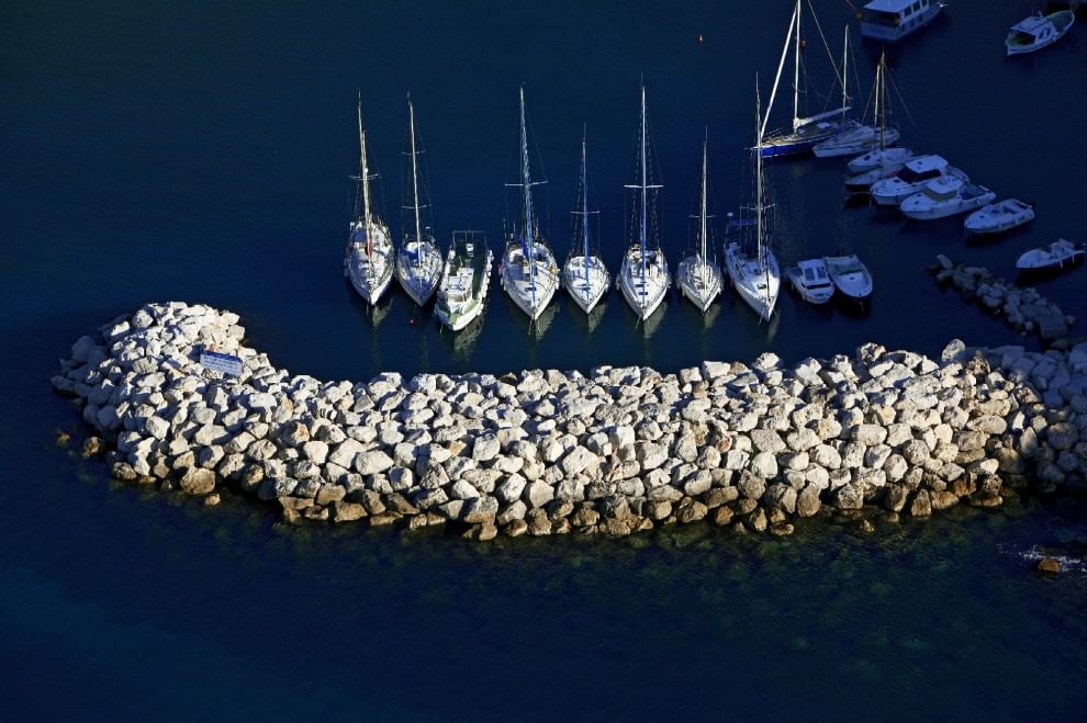 Baie, approdi e porti: 100 luoghi da sogno