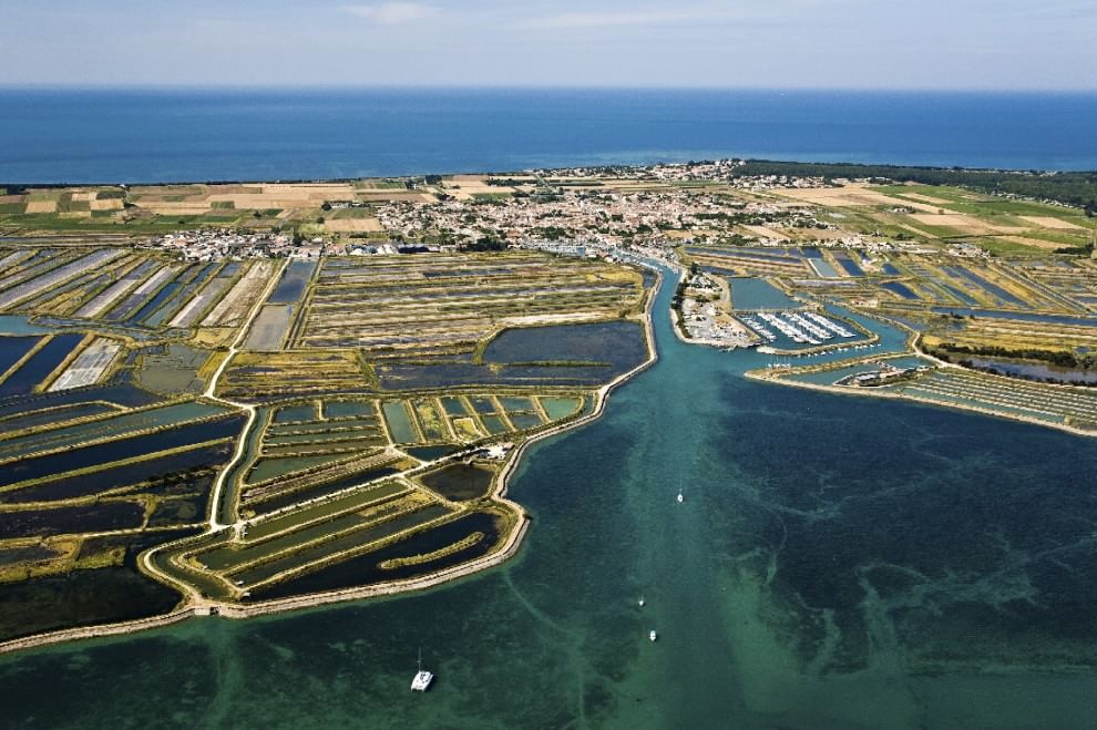 Baie, approdi e porti: 100 luoghi da sogno
