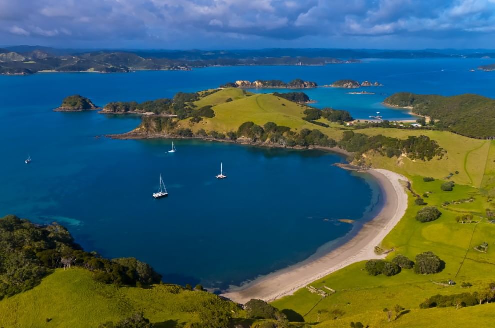 Baie, approdi e porti: 100 luoghi da sogno