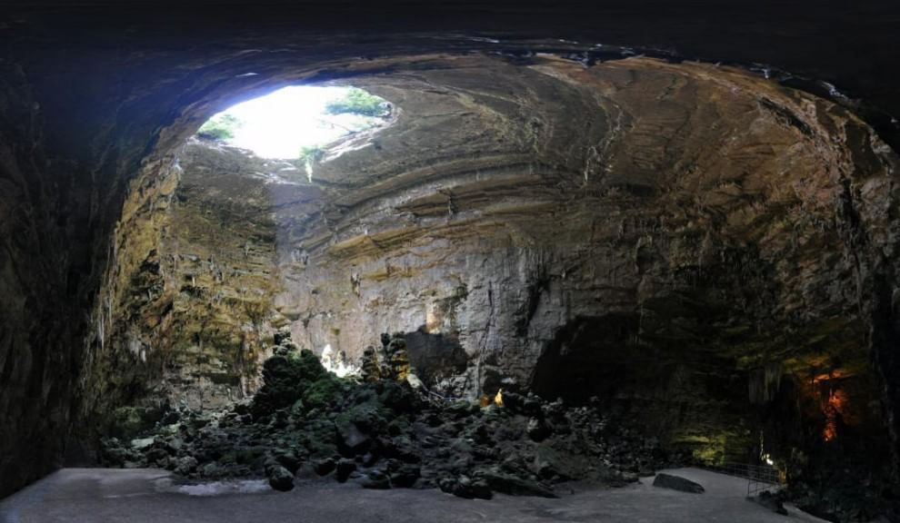 Al riparo dall'afa: le grotte più belle d'Italia