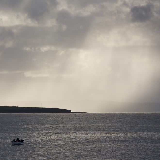 L'orizzonte magico: il sole incontra il mare