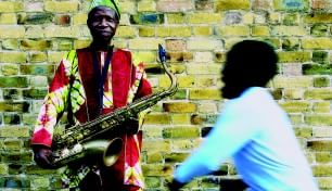 Verso il gran finale con il sax di Julius e The Heliocentrics