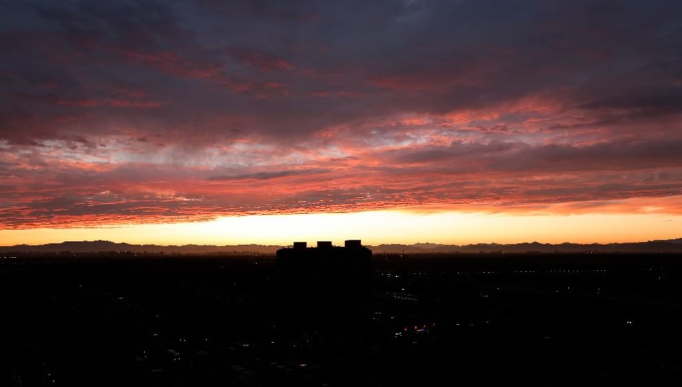 Cina, il cielo è uno spettacolo: tramonto su Pechino