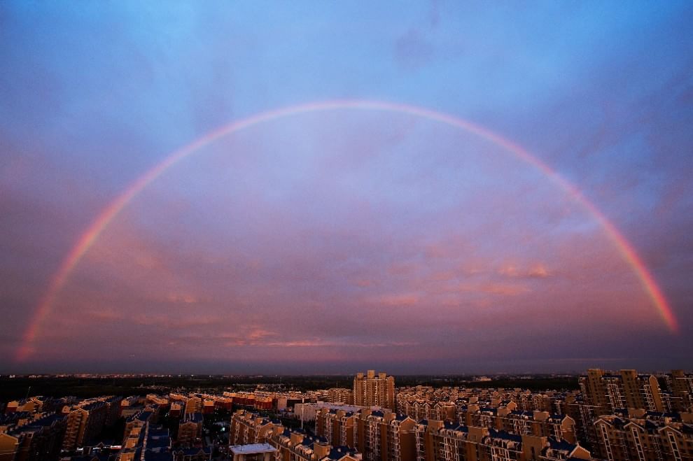 Cina, il cielo è uno spettacolo: tramonto su Pechino
