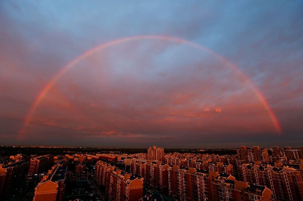 Cina, il cielo è uno spettacolo: tramonto su Pechino