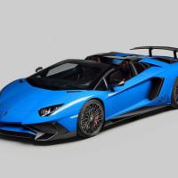 Lamborghini Aventador LP750-4 SV Roadster