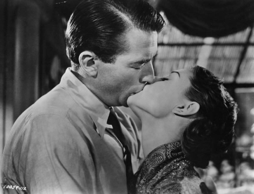 L'Arcobaleno Di Luci T-shirt Donna In Cotone Con Frase Audrey Hepburn 'L'eleganza è La Sola Bellezza Che Non Sfiorisce Mai', Stampa Argento
