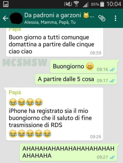 Che disastro i messaggi delle mamme su WhatsApp