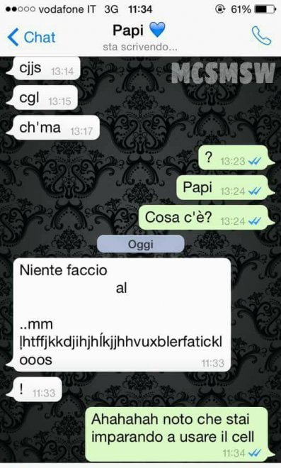 Che disastro i messaggi delle mamme su WhatsApp