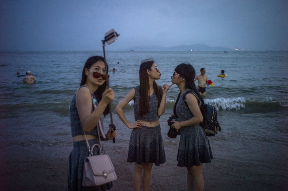 Ossessione selfie stick: quando il braccio non basta 