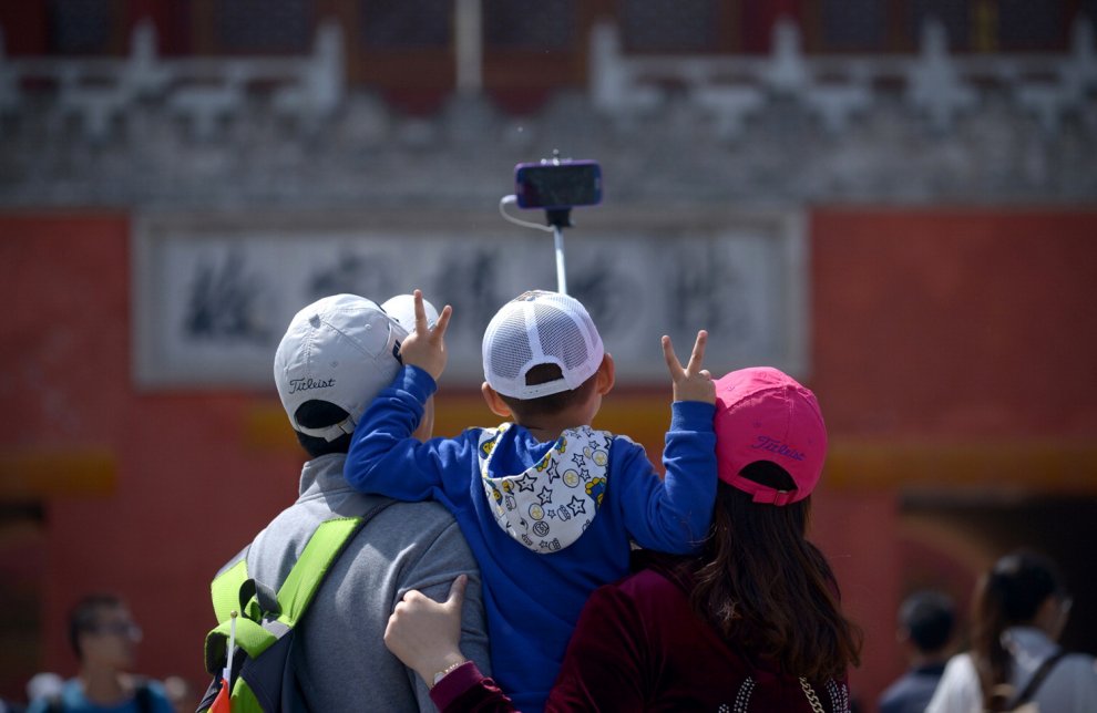 Ossessione selfie stick: quando il braccio non basta 