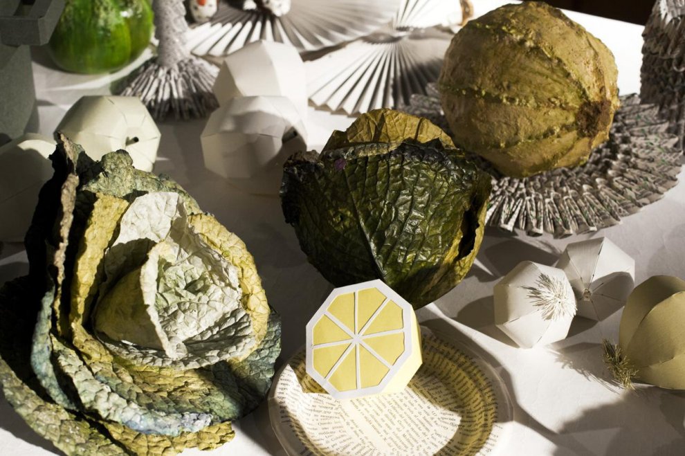 "Paper design", la tavola è imbandita di carta