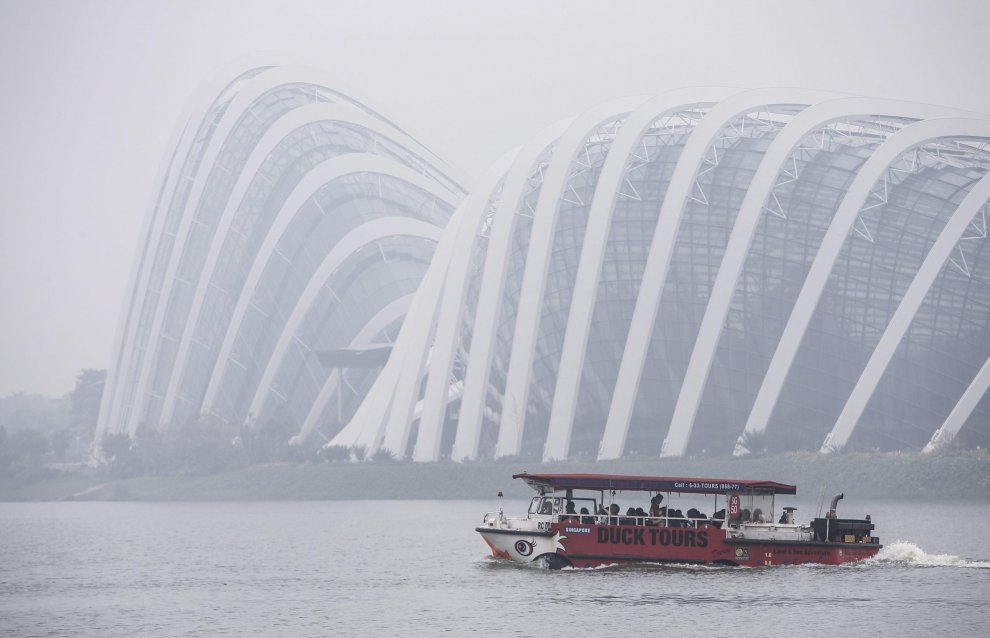 Non è nebbia ma smog: Singapore città invisibile