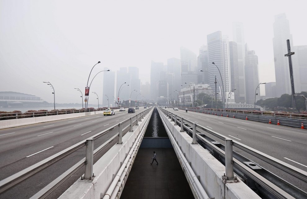 Non è nebbia ma smog: Singapore città invisibile