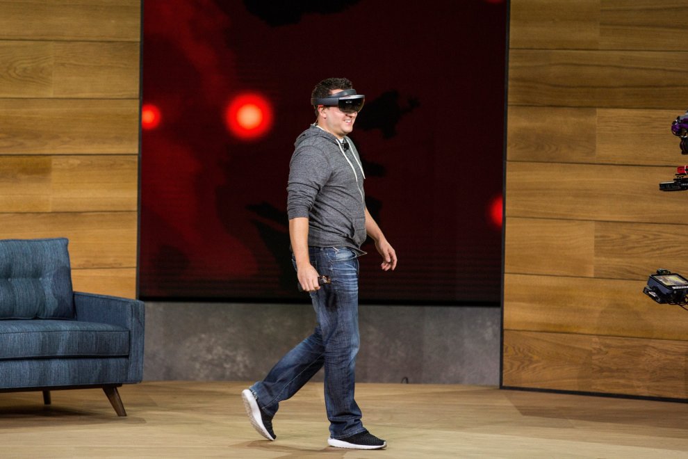 Tablet, smartphone, laptop, wearable e realtà virtuale: le novità di Microsoft