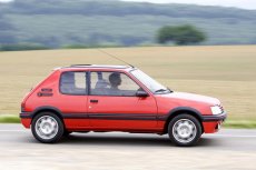 GTi, il filo rosso che arriva sulle 208 e 308