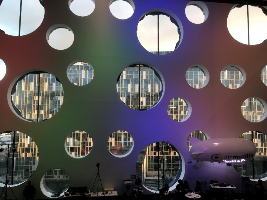 Londra, al MozFest 2015: tra volpi di pelliccia e biliardini elettronici