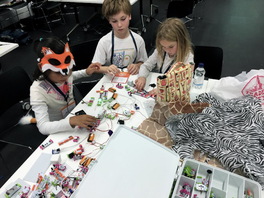 Londra, al MozFest 2015: tra volpi di pelliccia e biliardini elettronici