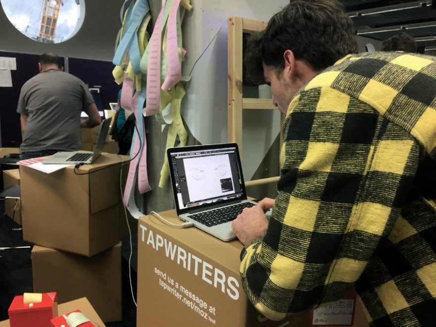 Londra, al MozFest 2015: tra volpi di pelliccia e biliardini elettronici