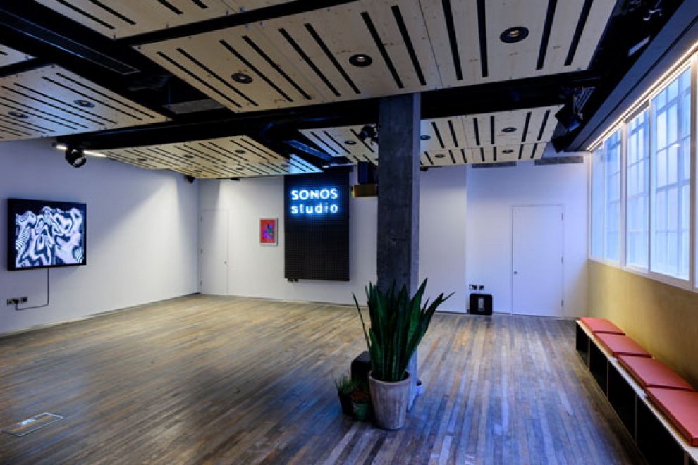 Sonos Play:5, musica da Studios