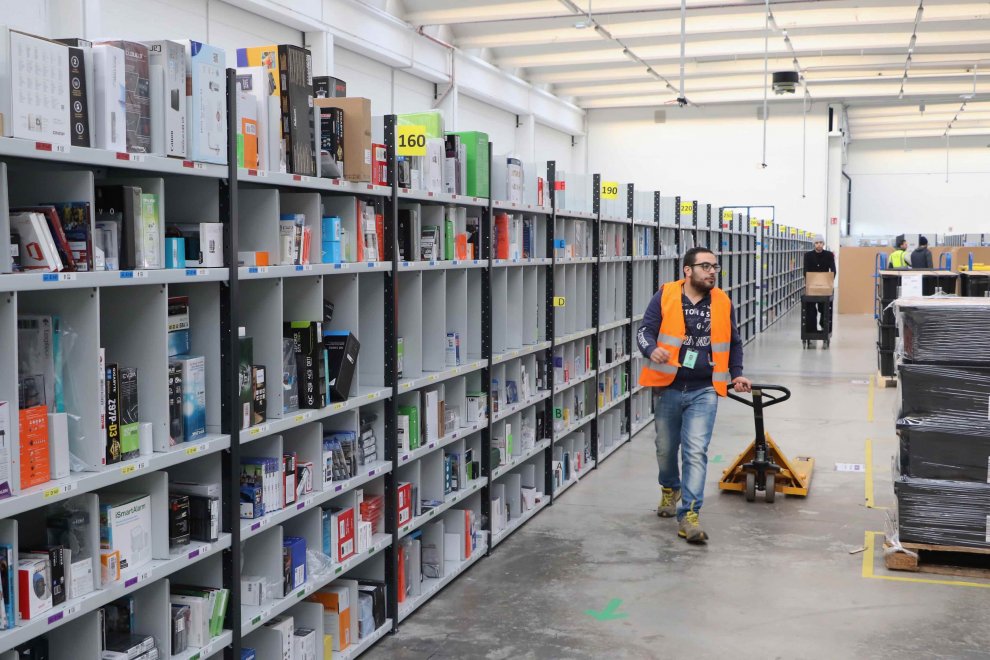 Viaggio nel cuore di Amazon alle porte di Milano