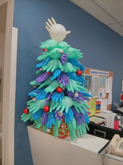 Come ti addobbo l'ospedale: il Natale creativo nei reparti