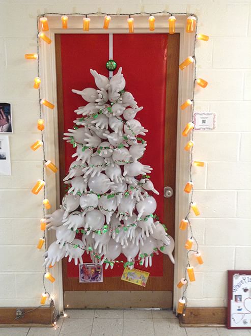 Come ti addobbo l'ospedale: il Natale creativo nei reparti