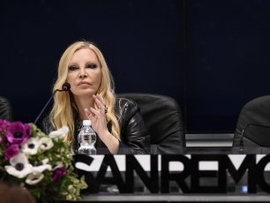 Sanremo, Patty Pravo la divina: "Questo lo dite voi, la mia vita è così normale..."