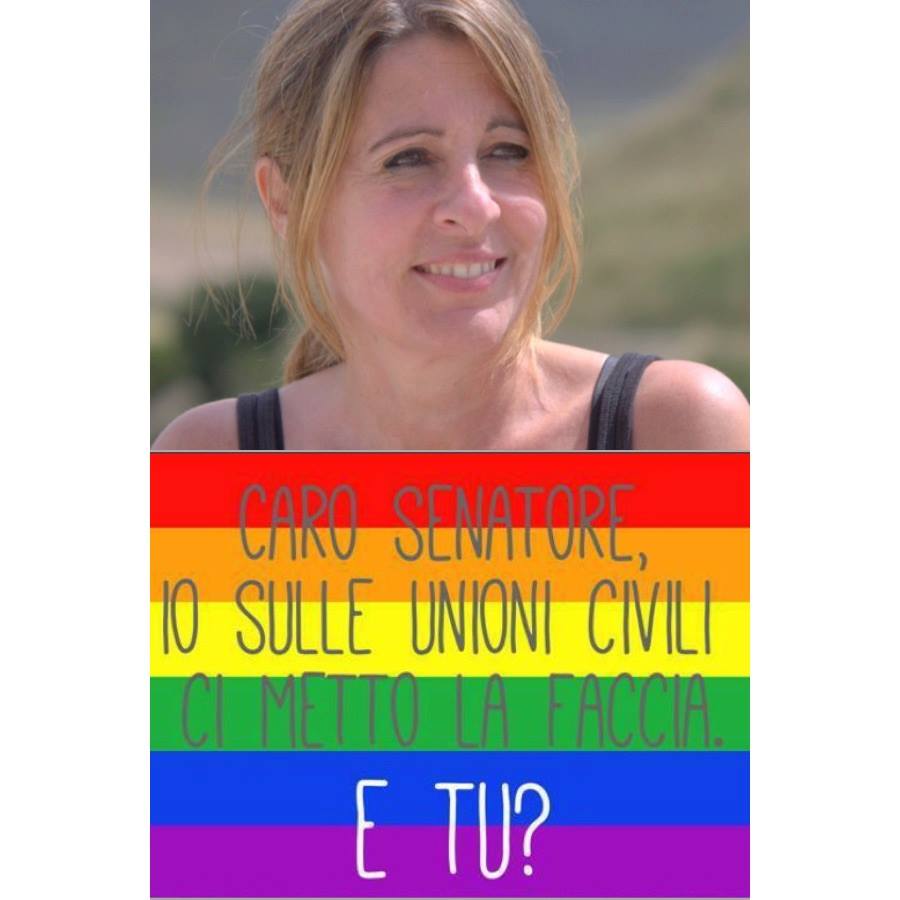 Unioni civili, #iocimettolafaccia e Sgarbi fa la Gioconda