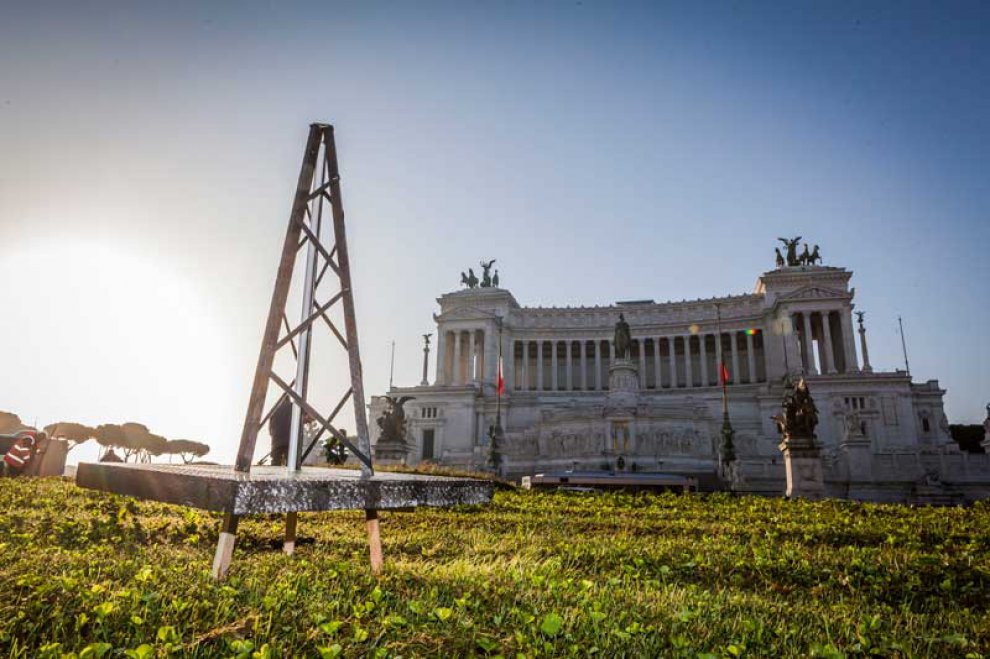 Greenpeace contro le trivelle: "Votate sì al referendum del 17 aprile"