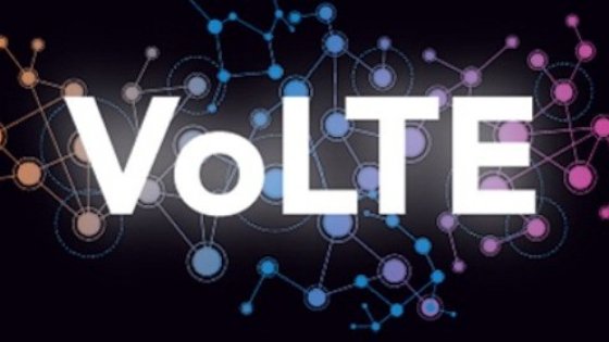 Tim e Vodafone, prima alleanza per le super telefonate