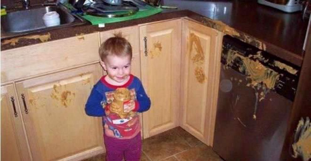 Quando la casa è un disastro: baby vandali in azione 