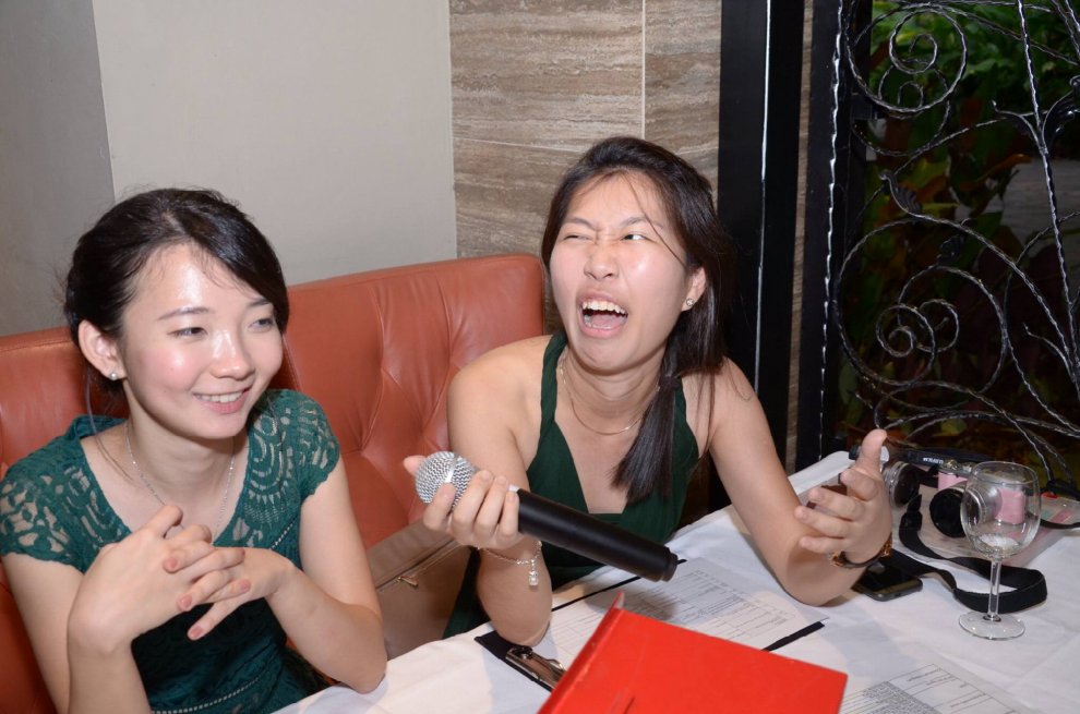 Singapore: scatti sono orrendi, fotografo si scusa. E il matrimonio diventa virale