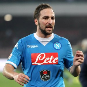 Napoli, il futuro dipende dalla Champions. Attesa Higuain, si spera nel ricorso