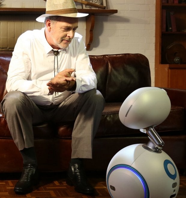 Zenbo, il maggiordomo che impara a gestire la casa