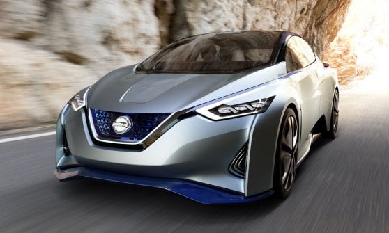 L'elettrica cambia strada L'auto darà energia alla casa ecco l'idea Nissan per la città