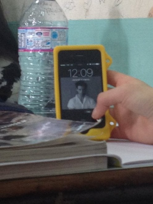 Smartphone a scuola presto consentiti, Faraone: "Il divieto di usarli è fuori dal tempo"