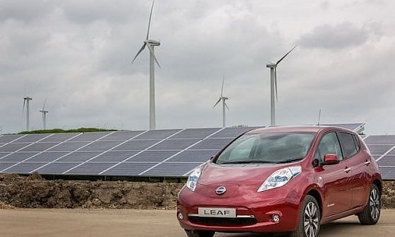 Nissan a energia solare: la rivoluzione parte dall'Inghilterra