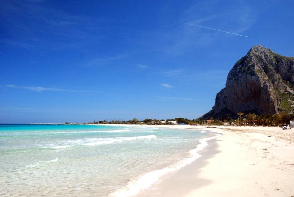 Guida Blu di Legambiente e Touring Club, ecco le spiagge ecosostenibili
