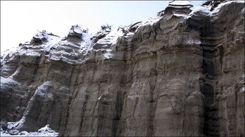 Siberia, ecco 'la porta per l'inferno': una gigantesca voragine causata dal riscaldamento globale