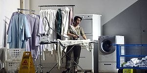 ''Mirandolina'' moderna  è ambientata in sauna    Il video