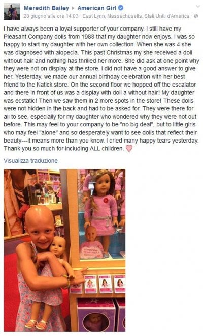 Usa, la gioia della mamma per la bambola senza capelli: "Mia figlia con l'alopecia non si sente più diversa"