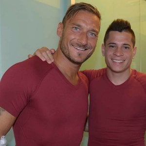 Roma, la squadra si raduna a Trigoria. Da Iturbe a Perotti: "Si punta allo Scudetto"