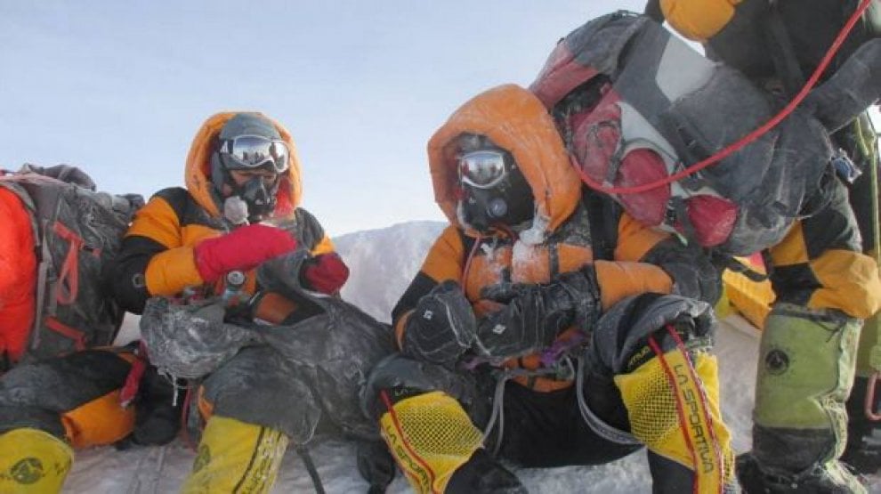 Everest, la scalata è merito del fotoritocco