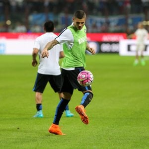 Inter, Wanda Nara: "Lavoro per allungare il contratto di Icardi di un anno"