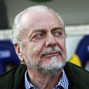 Napoli, De Laurentiis: ''Se Higuain va via tradisce se stesso''