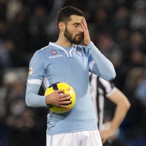 Lazio, test ok con il Brighton. Candreva-Inter, si tratta ancora