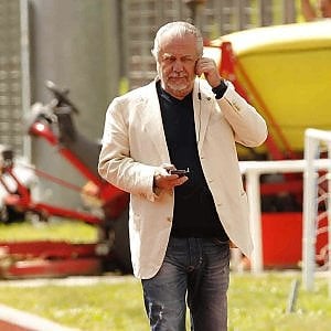 Napoli, rischio flop: biglietti gratis per la festa dei 90 anni