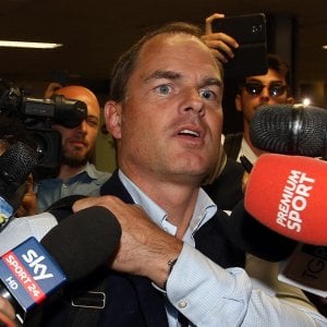 Inter, De Boer firma: contratto triennale e subito in campo