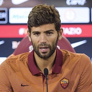 Roma, la grinta di Fazio: "Porto agonismo e mentalità vincente. Mi ispiro a Samuel"